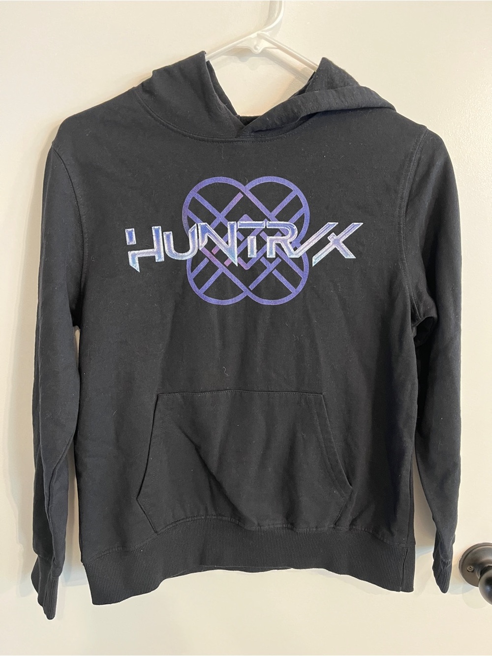 Women’s Size Large Bioworld K-Pop Demon Hunters Light Weight Hoodie